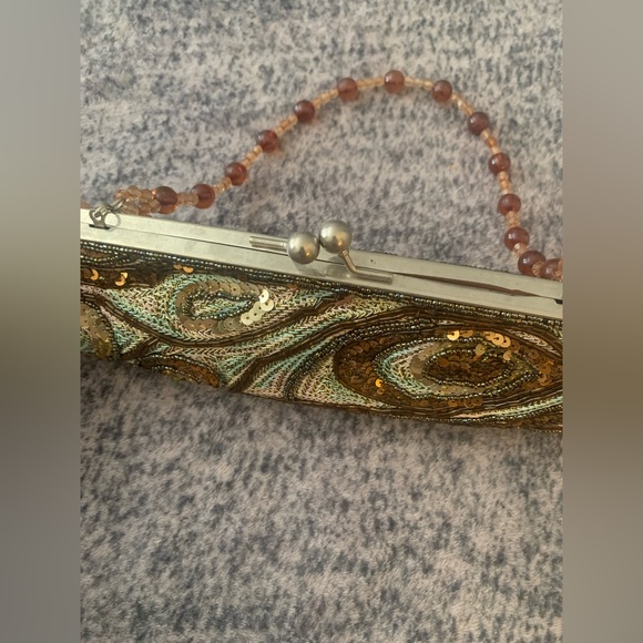 Pretty Vintage Sequined & Beaded Small Purse - Picture 2 of 7